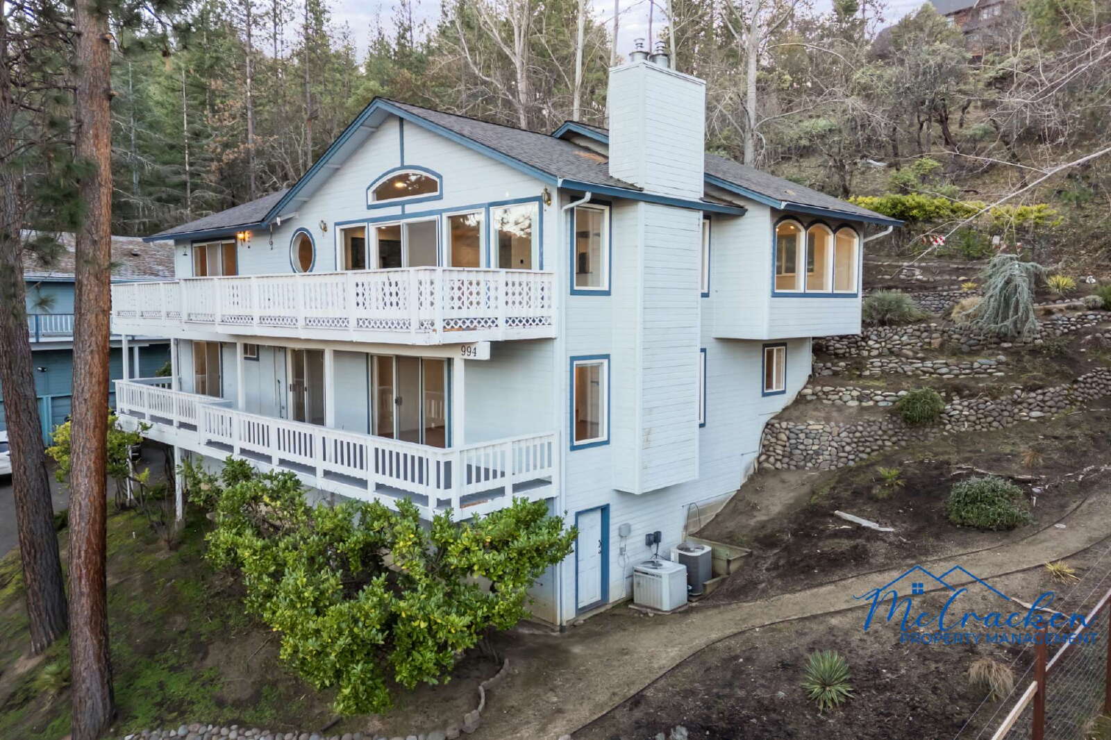 Ashland House: 525 Ashland Loop Rd