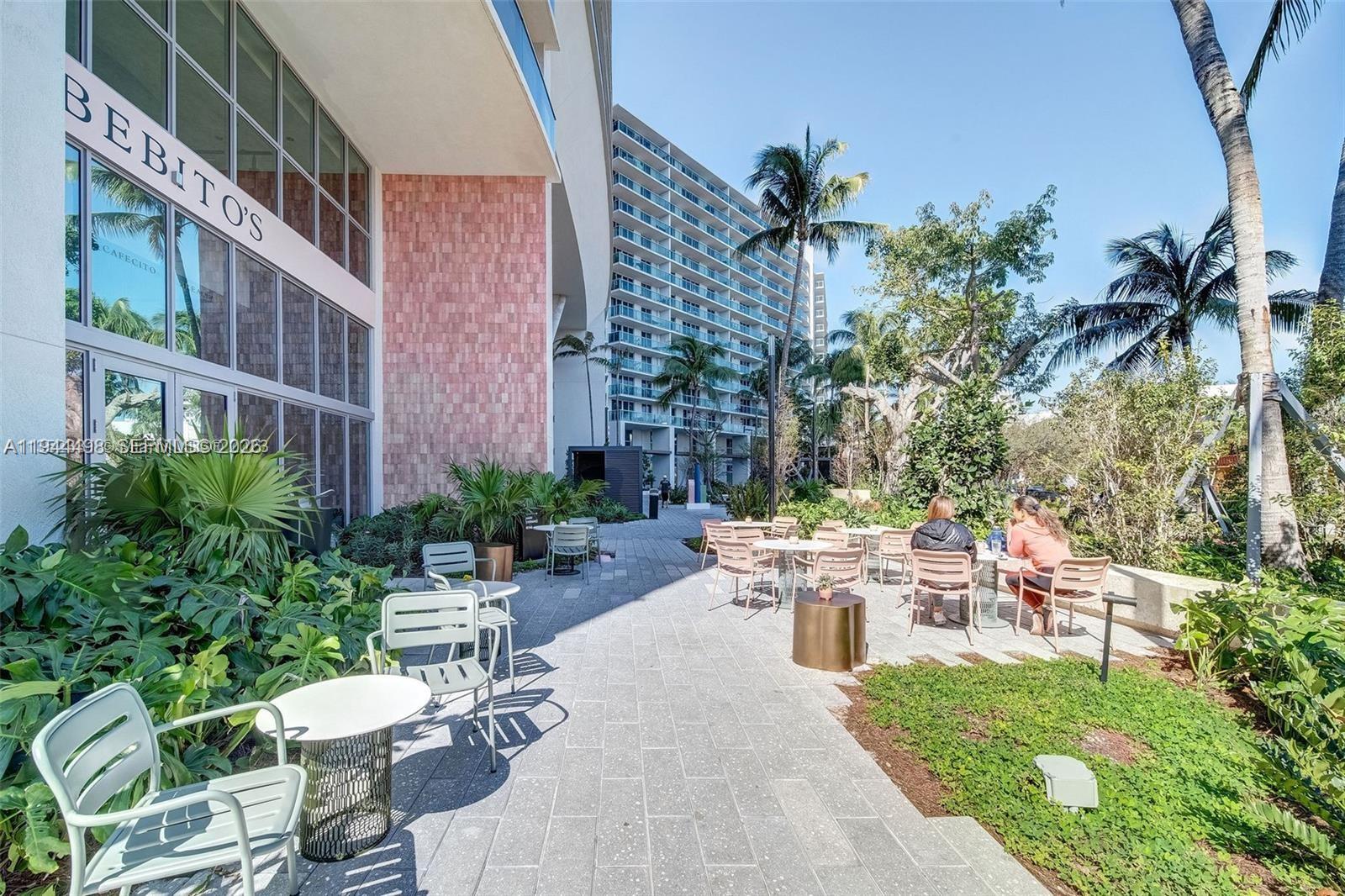 Miami Beach Condo: 1500 Bay Road