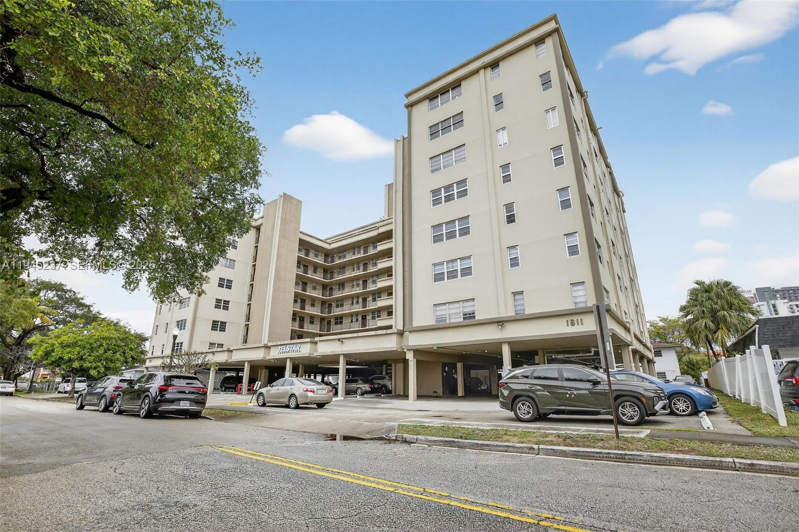 Hollywood Condo: 1811 Jefferson Street