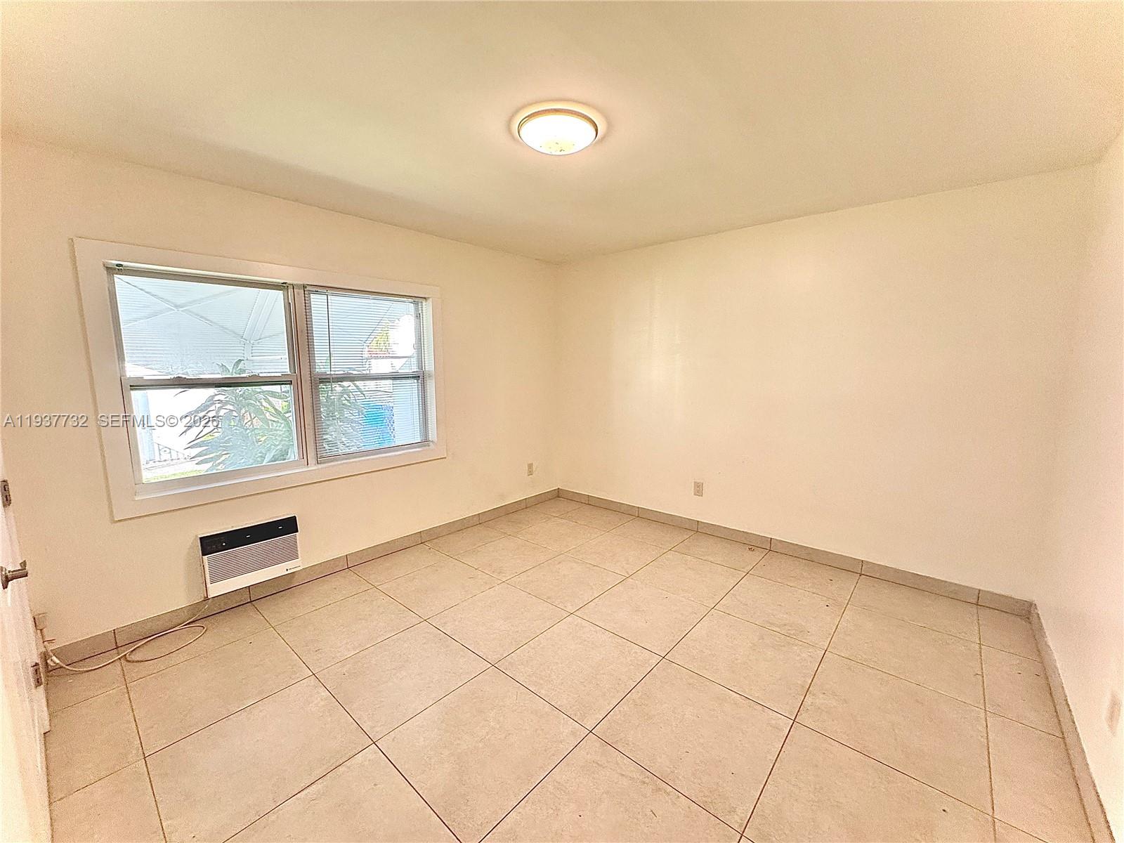 Hollywood Condo: 1711 Fillmore Street