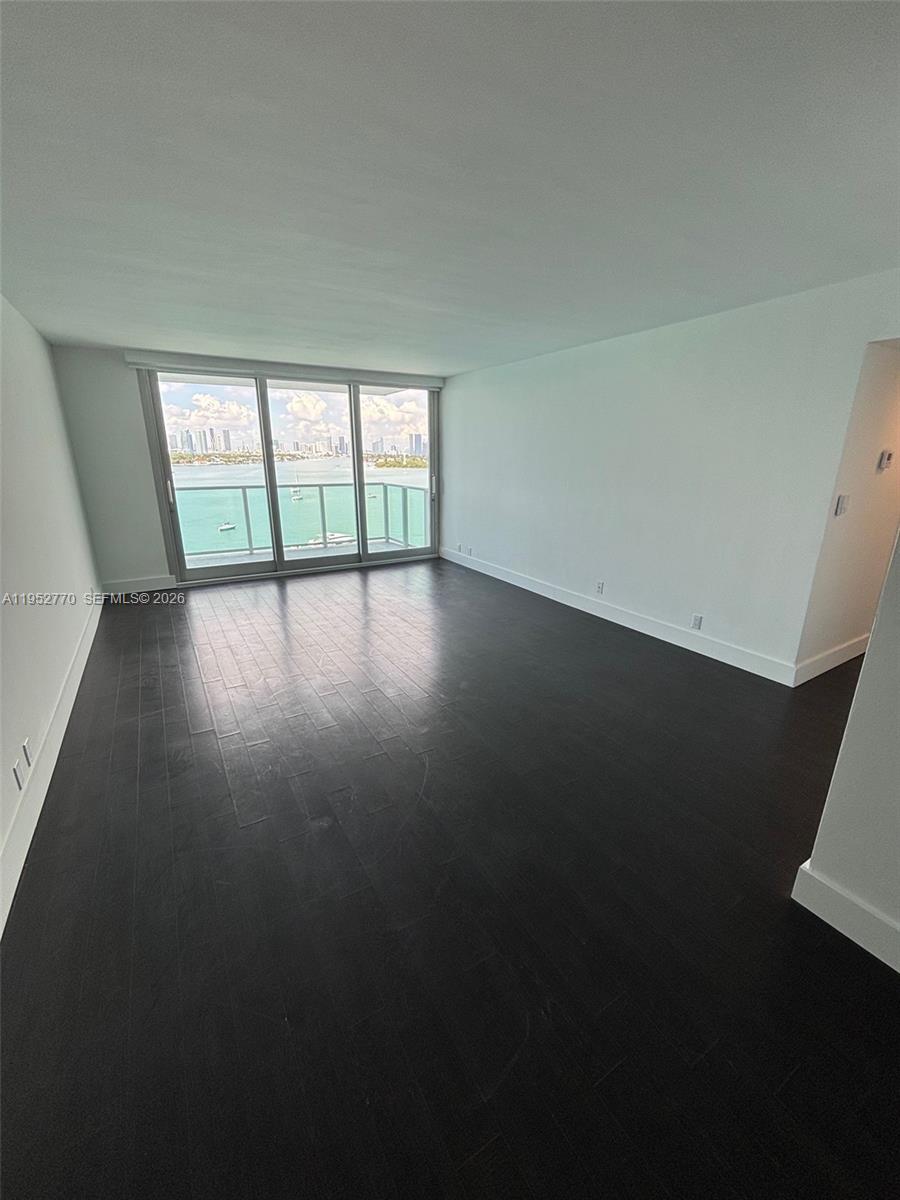 Miami Beach Condo: 1000 West Avenue