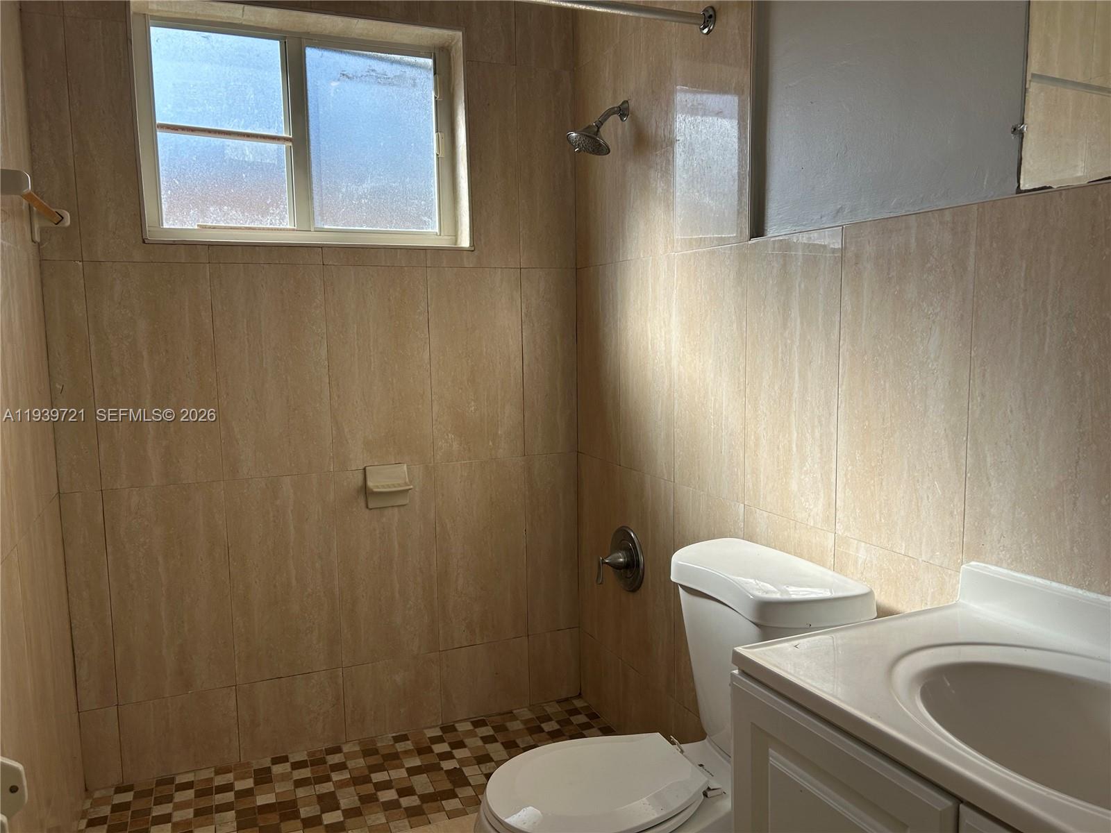 Miami Condo: 15020 Northeast 6th Place