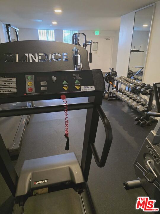 West Hollywood Condo: 964 Hancock Avenue