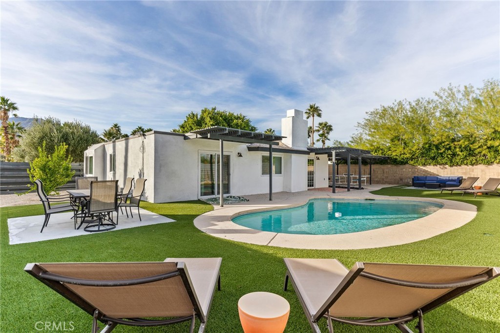 Palm Springs Condo: 2564 North Aurora Drive