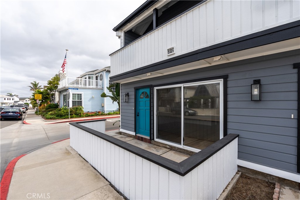 Newport Beach Condo: 212 Orange Street