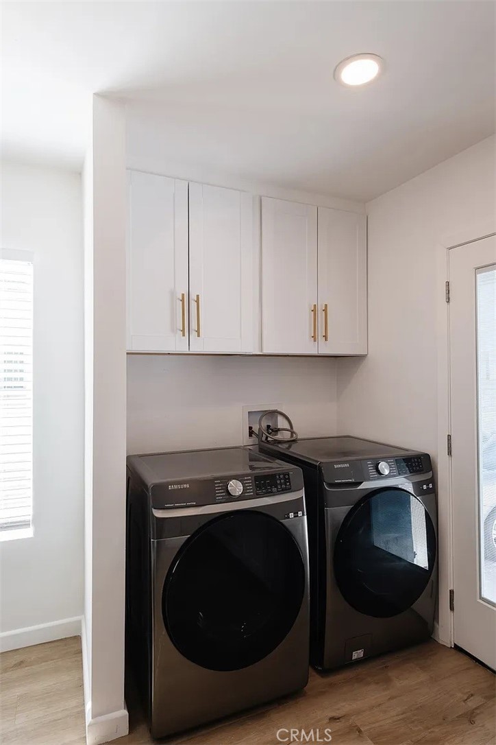 Lawndale Condo: 15313 Avis Avenue