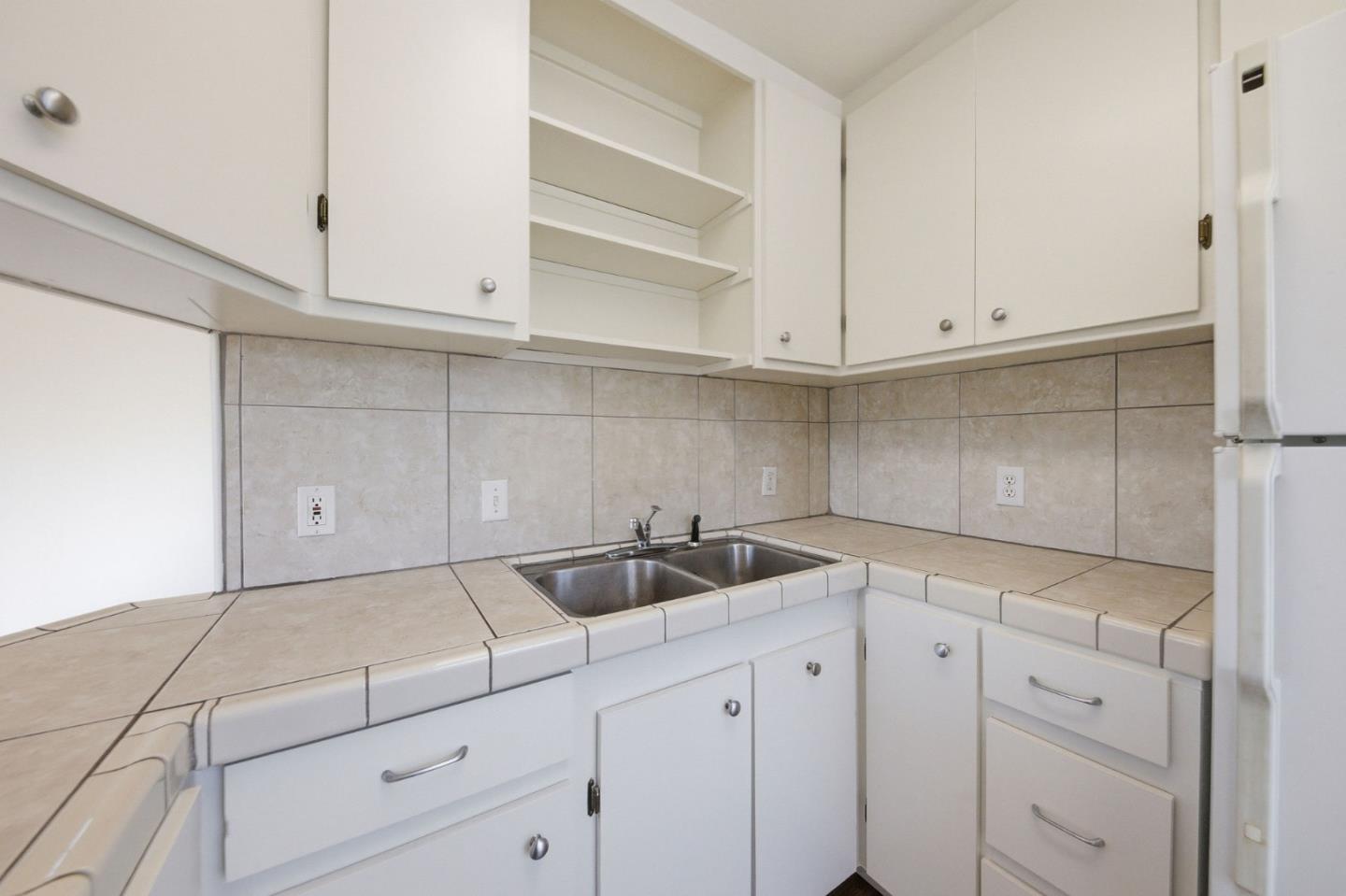 Redwood City Condo: 614 A Redwood Avenue