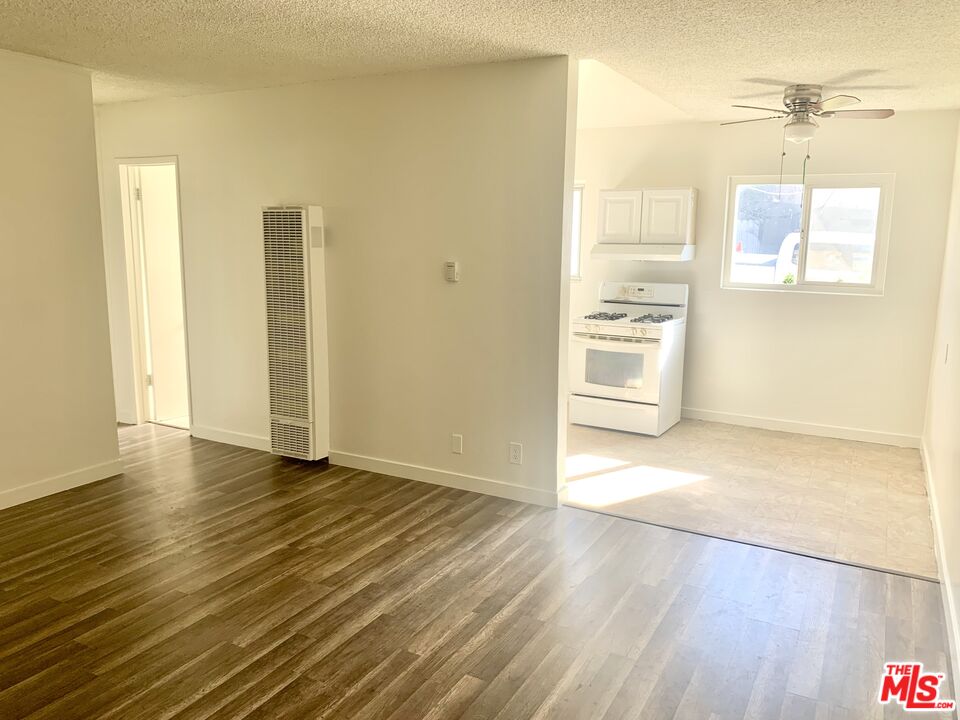 Newhall Condo: 22725 14th Street
