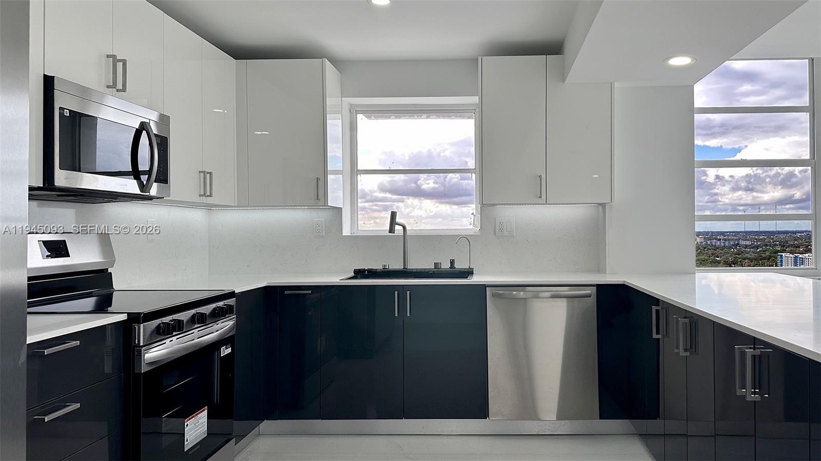 Aventura Condo: 2750 Northeast 183rd Street