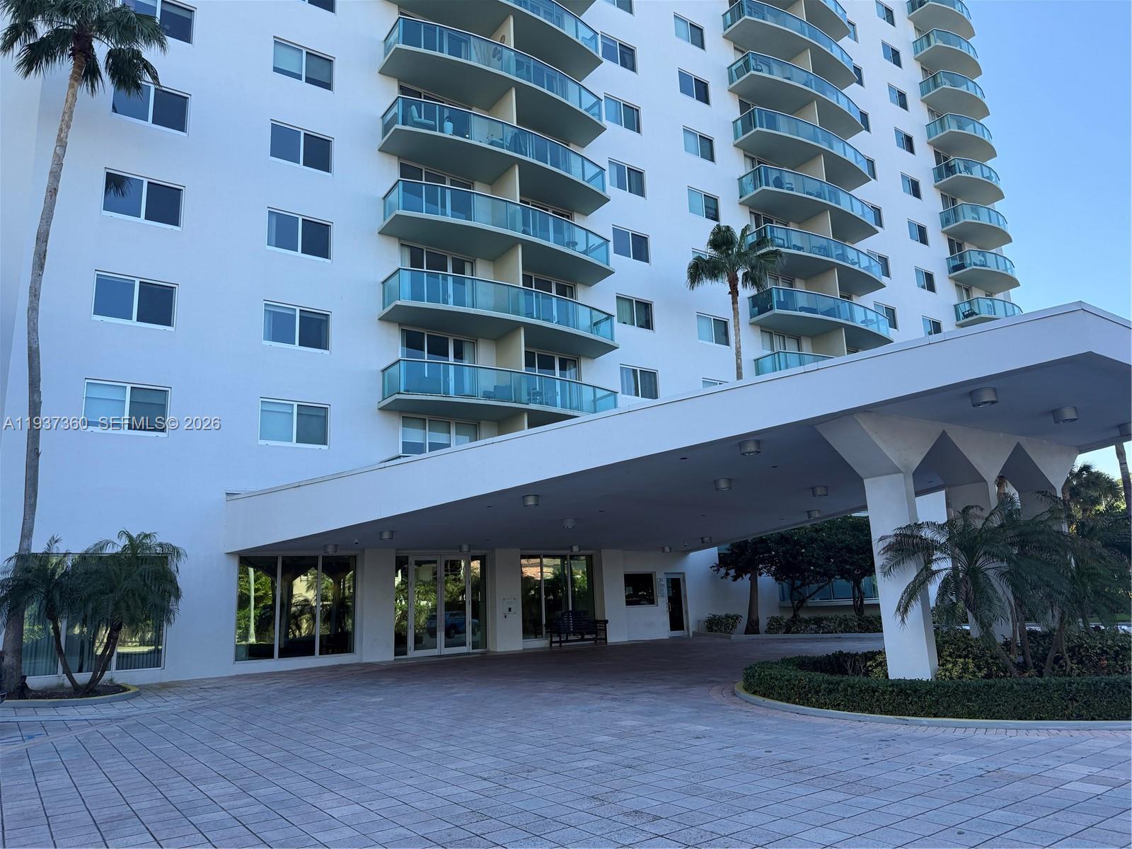 Sunny Isles Beach Condo: 19380 Collins Avenue
