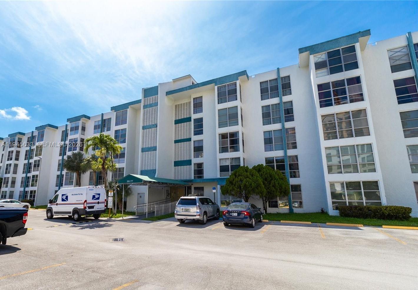 Sunny Isles Beach Condo: 200 177th Drive