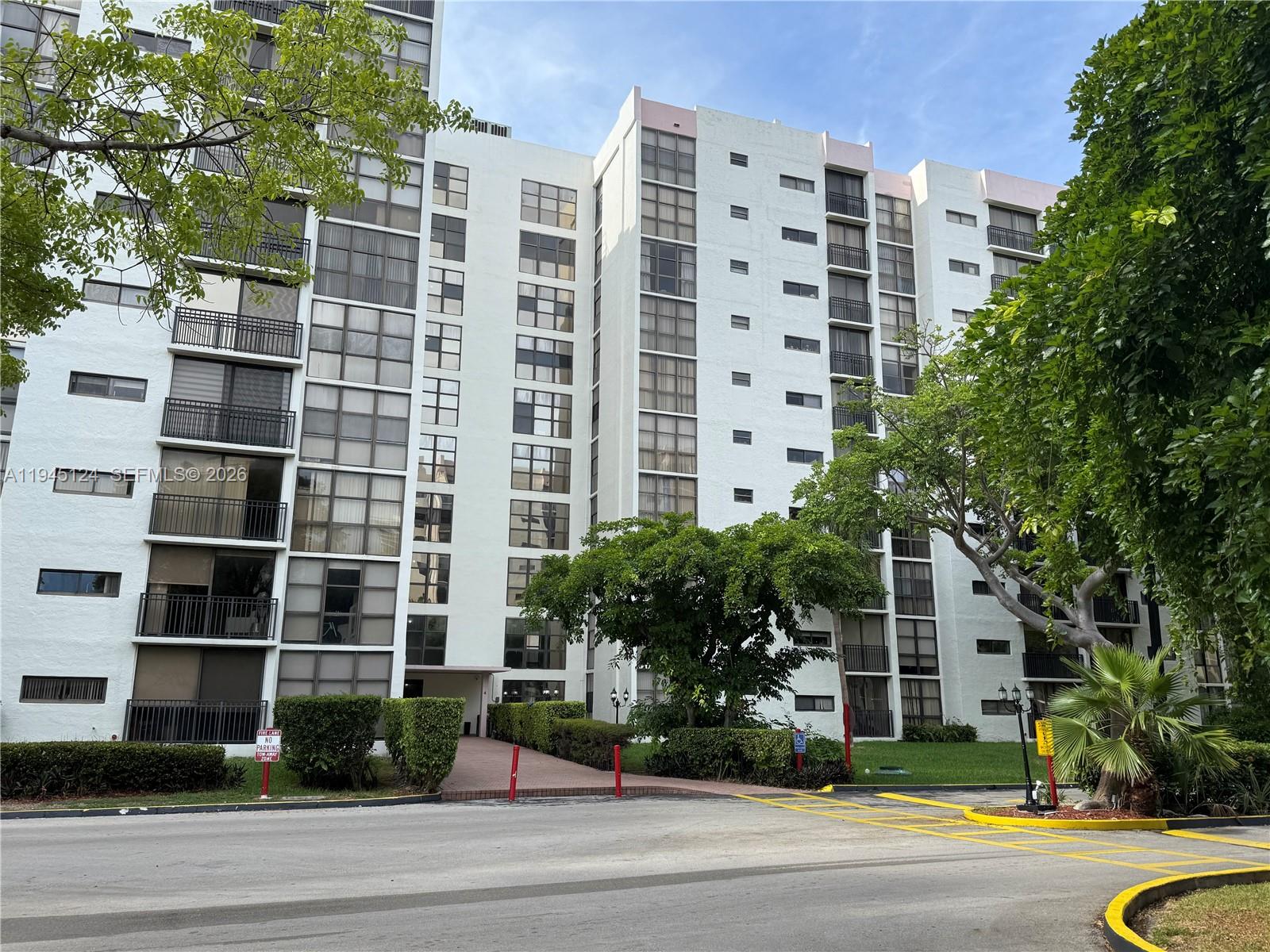 Sunny Isles Beach Condo: 17021 North Bay Road