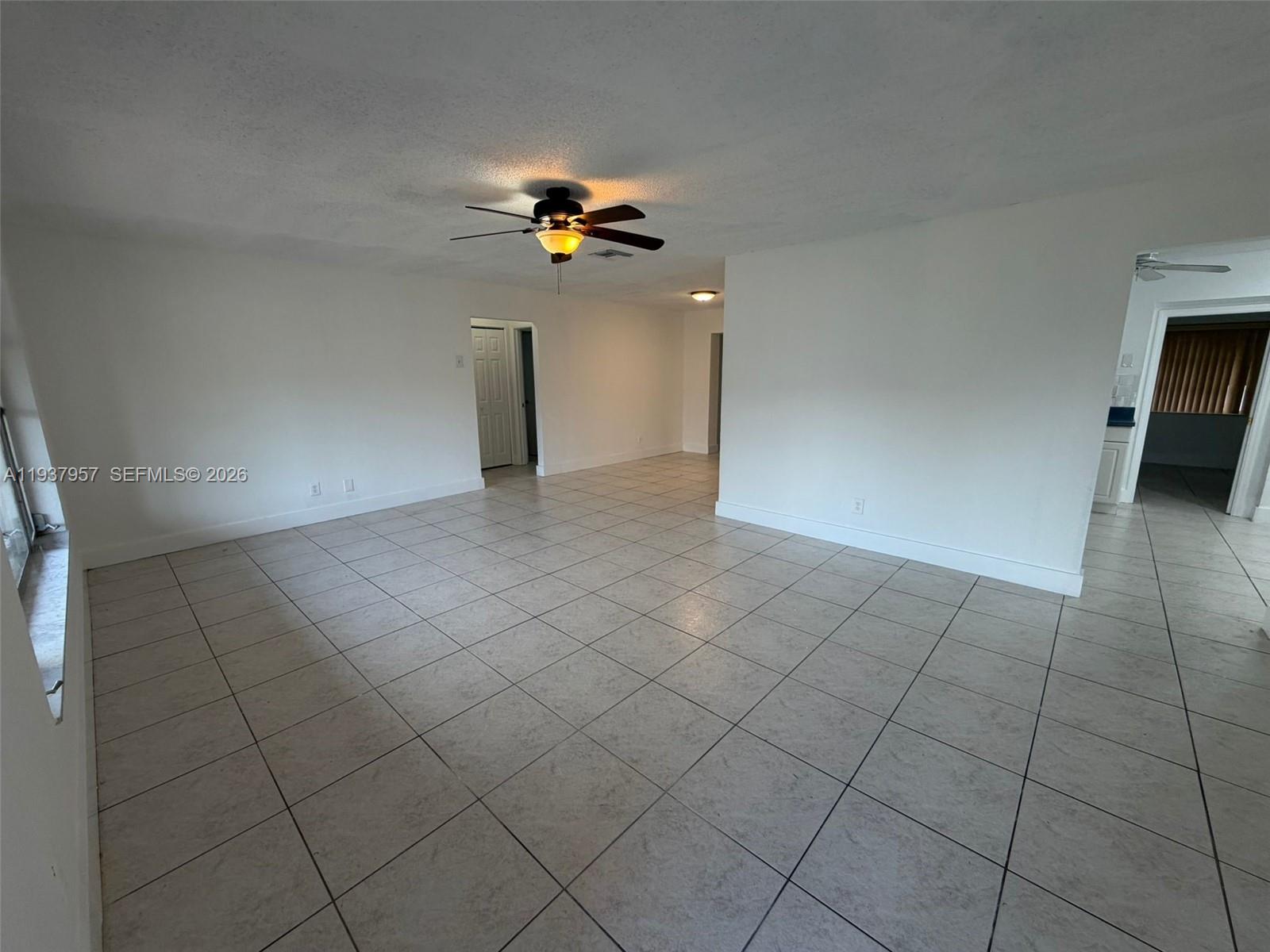 Tamarac Condo: 9507 Northwest 80th Court