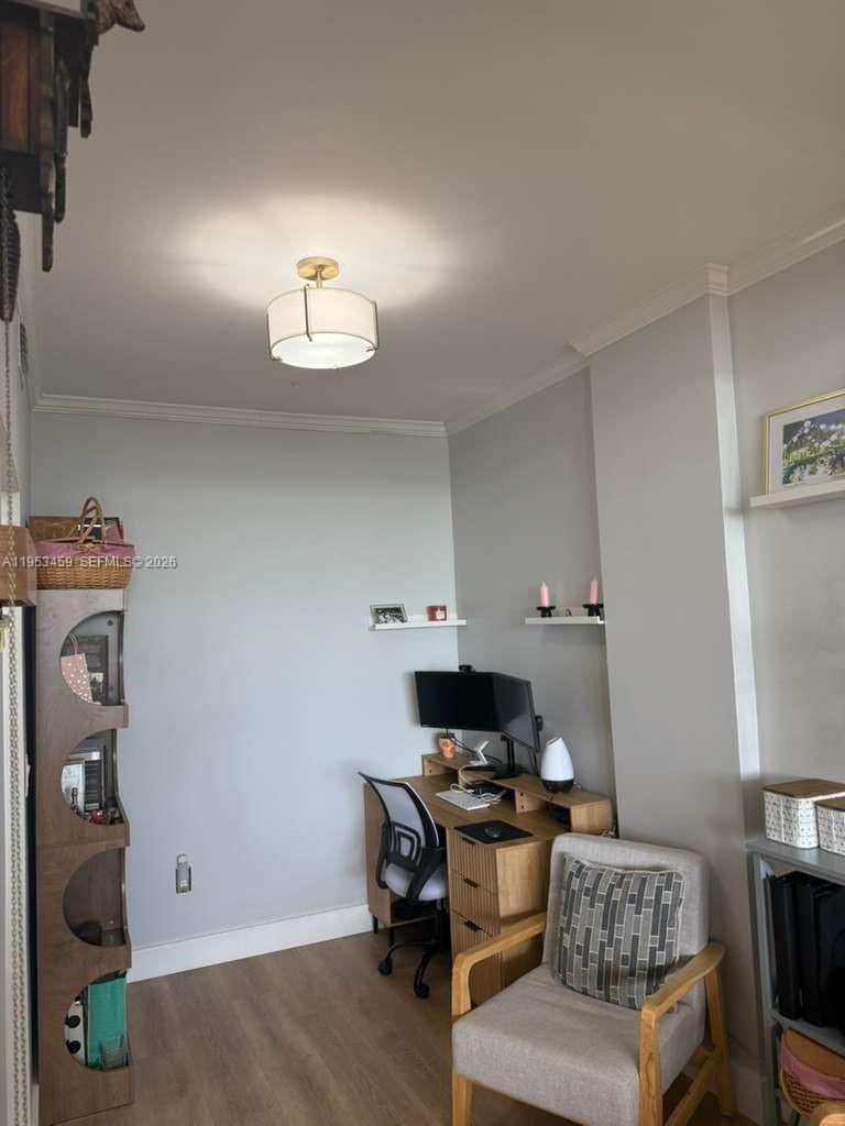 Miami Beach Condo: 800 West Avenue