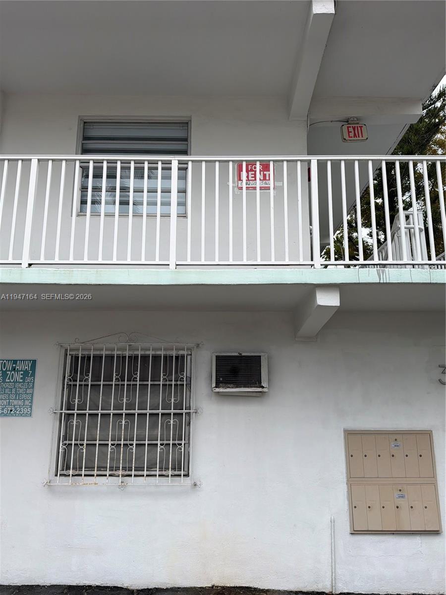 Miami Beach Condo: 323 Washington Avenue