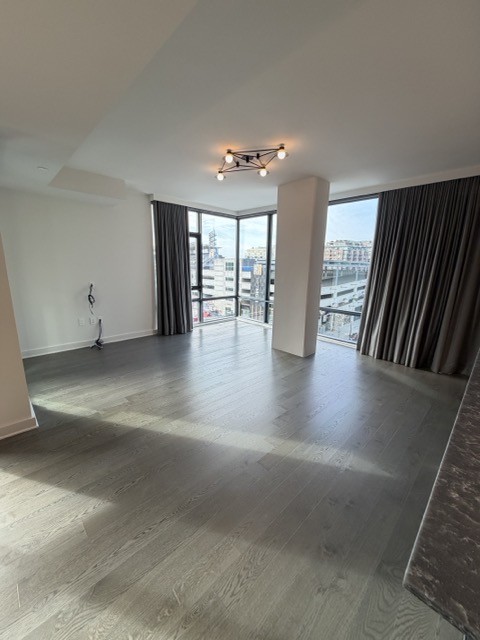 Washington Condo: 70 N St SE