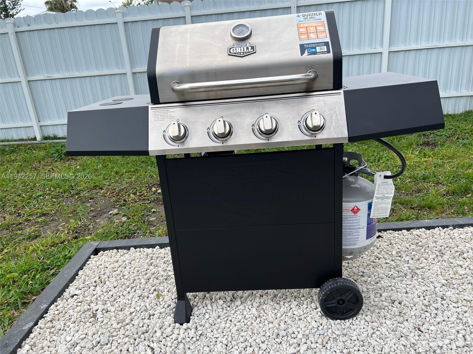 Miami Condo: 15100 Polk Street