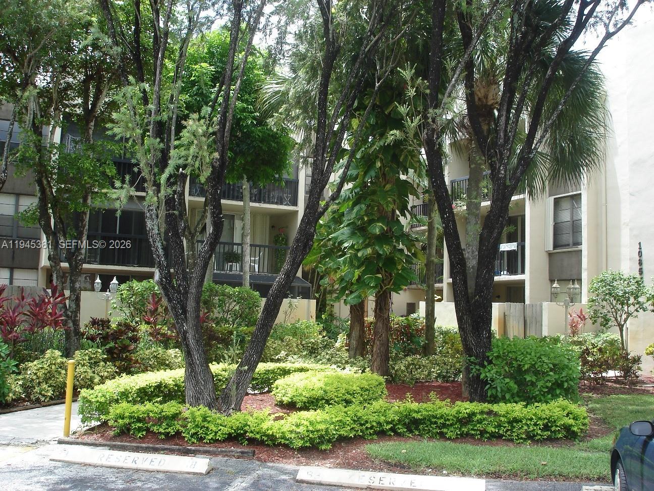 Miami Condo: 10865 Southwest 112th Avenue