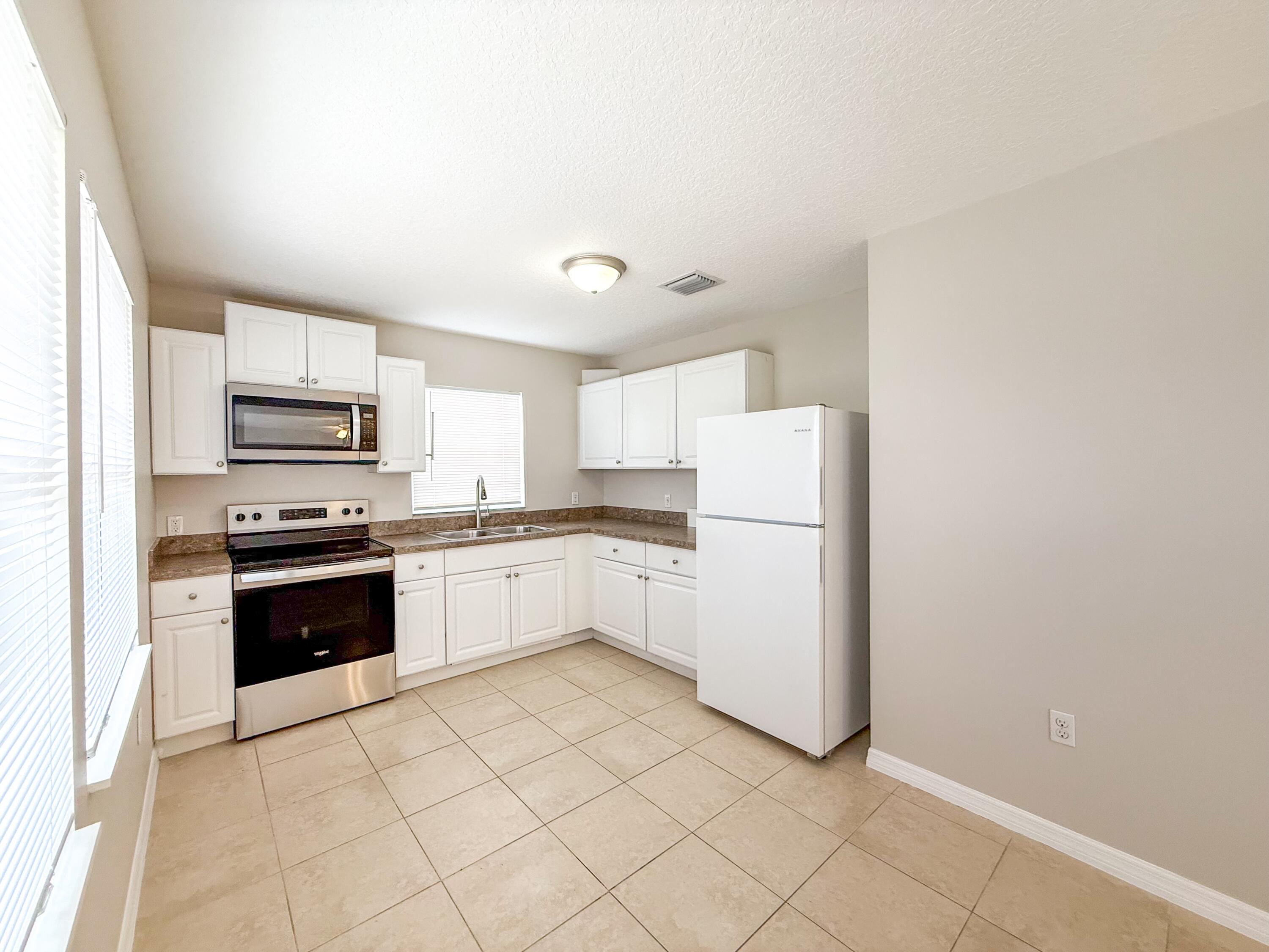West Palm Beach Condo: 2719 Richard Road
