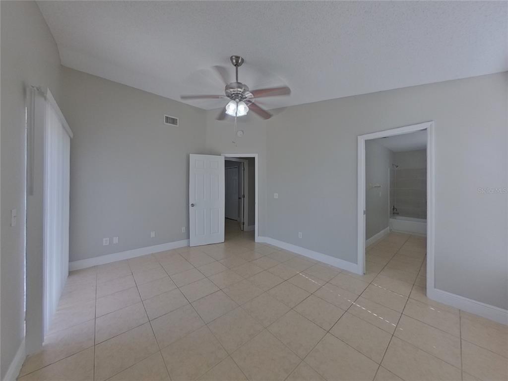 Orlando Condo: Undisclosed Address