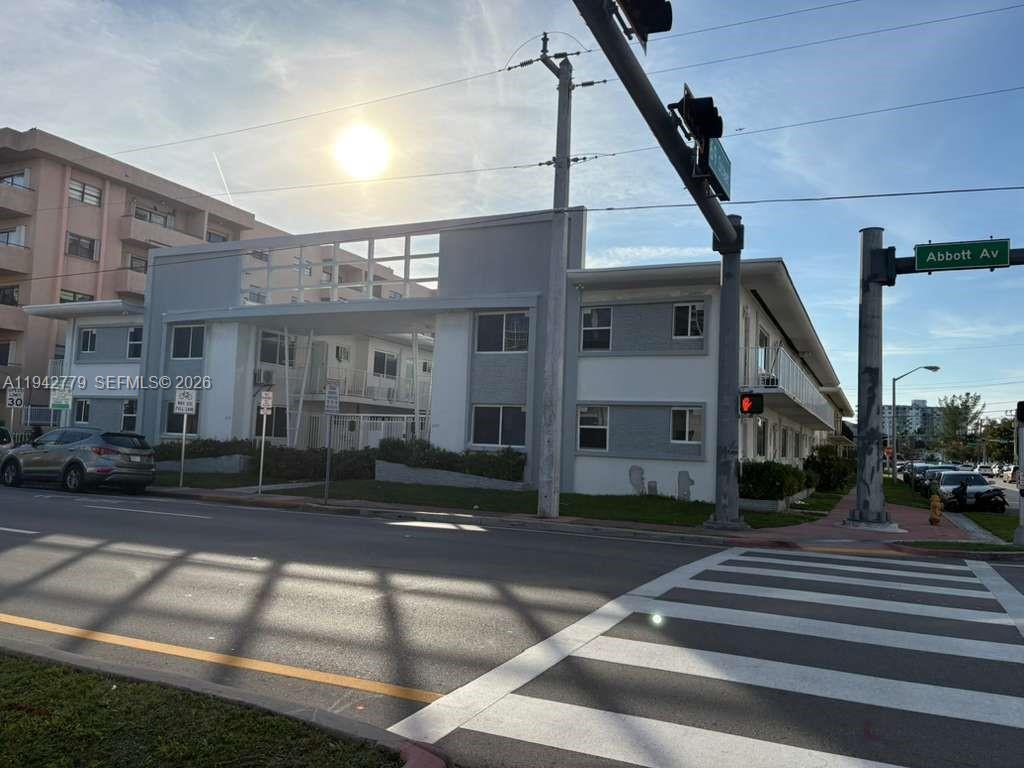 Miami Beach Condo: 6890 Abbott Avenue