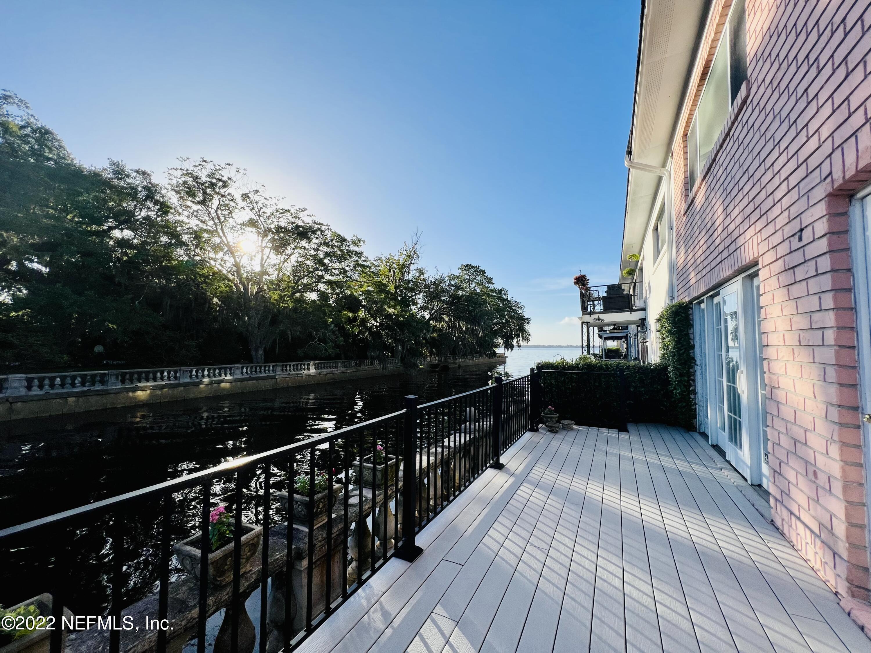 Jacksonville Condo: 2950 St Johns Avenue