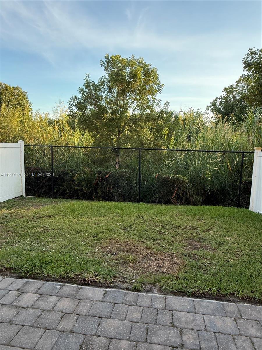 Homestead Condo: 818 South E 19th Street