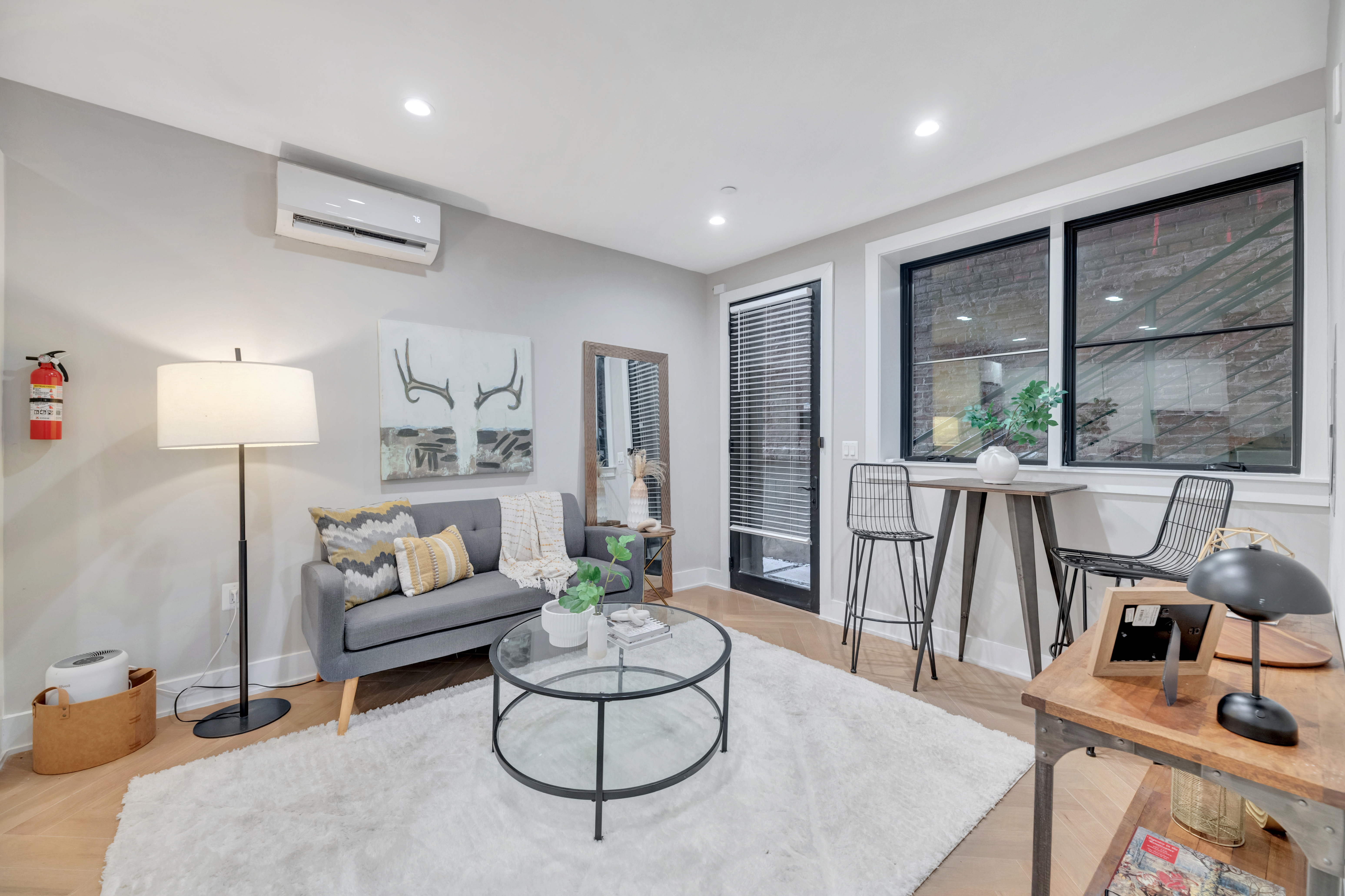 Washington Condo: 1225 11th St NW