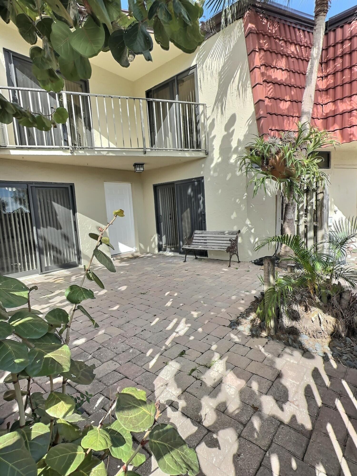 West Palm Beach Condo: 3783 Victoria Drive