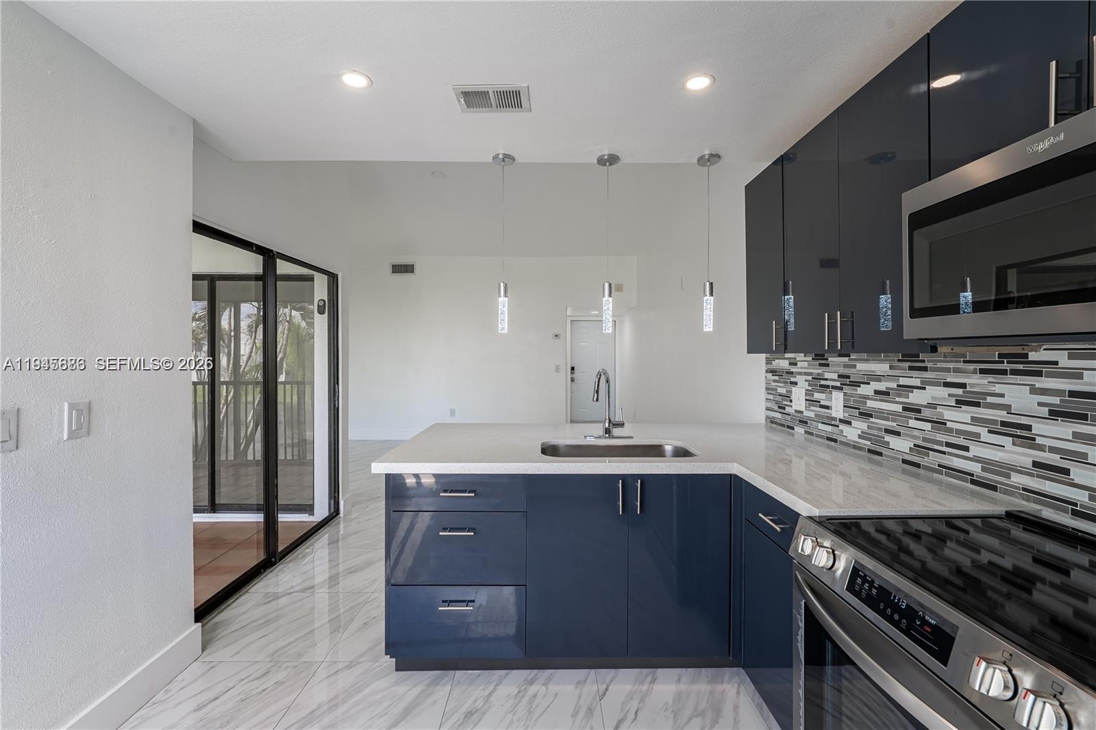 Homestead Condo: 1031 Adams Avenue