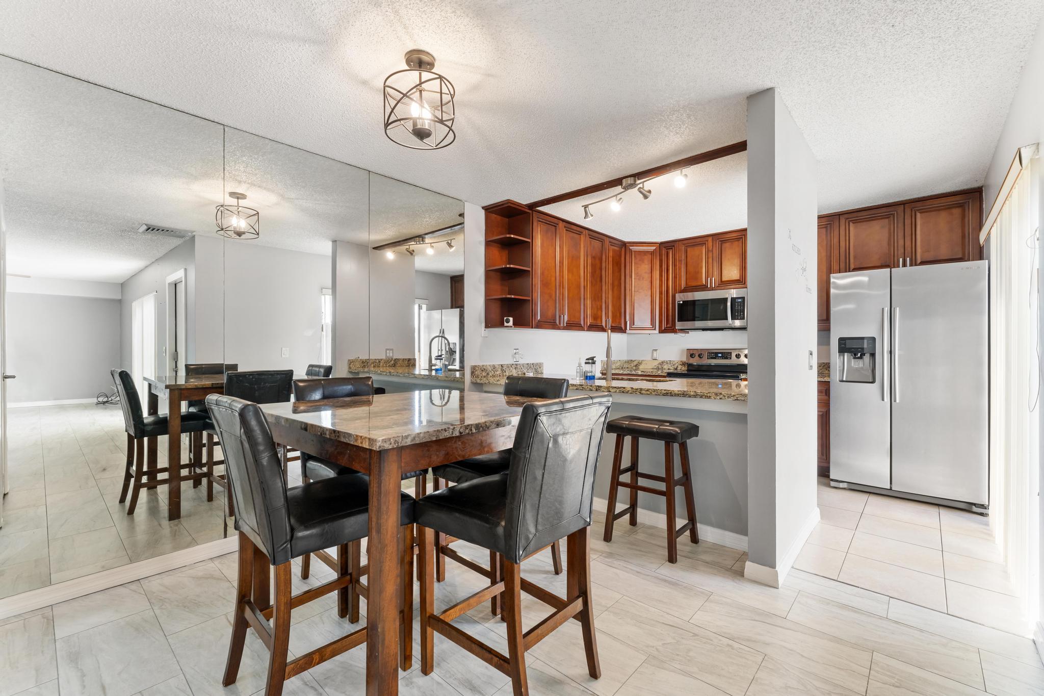 West Palm Beach Condo: 2410 24th Way