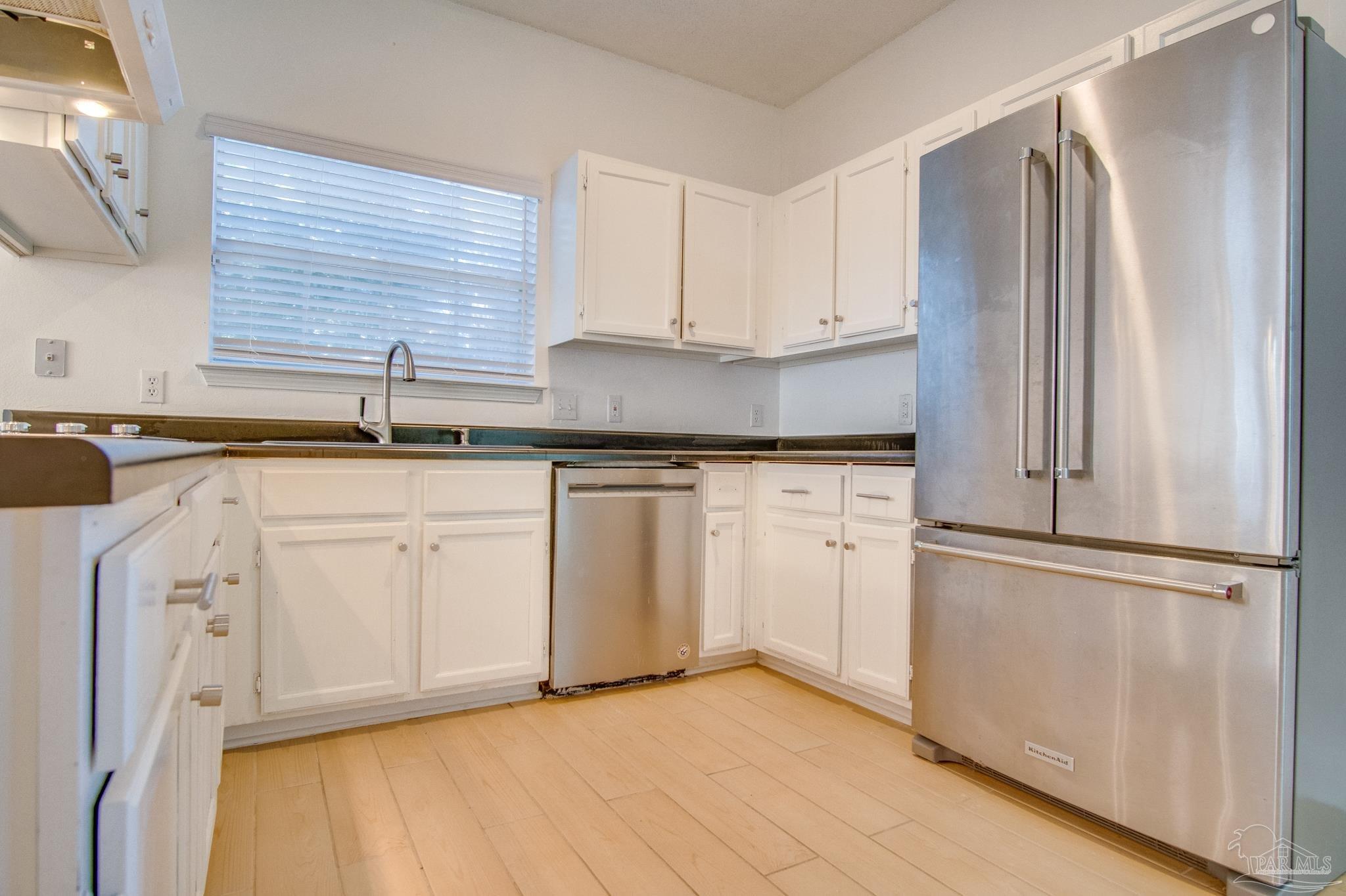 Cantonment Condo: 1200 Jasper Street