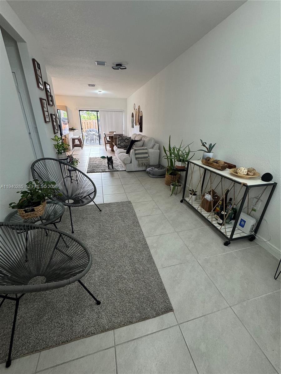 Florida City Condo: 466 Northeast 12th Street