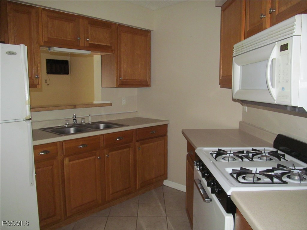 Lehigh Acres Condo: 1411 Caywood Circle South