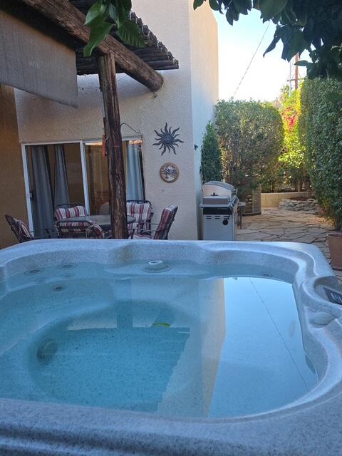 La Quinta Condo: 54035 Avenida Martinez