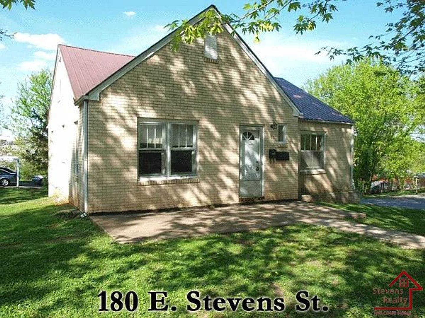 Cookeville House: 180 East Stevens St