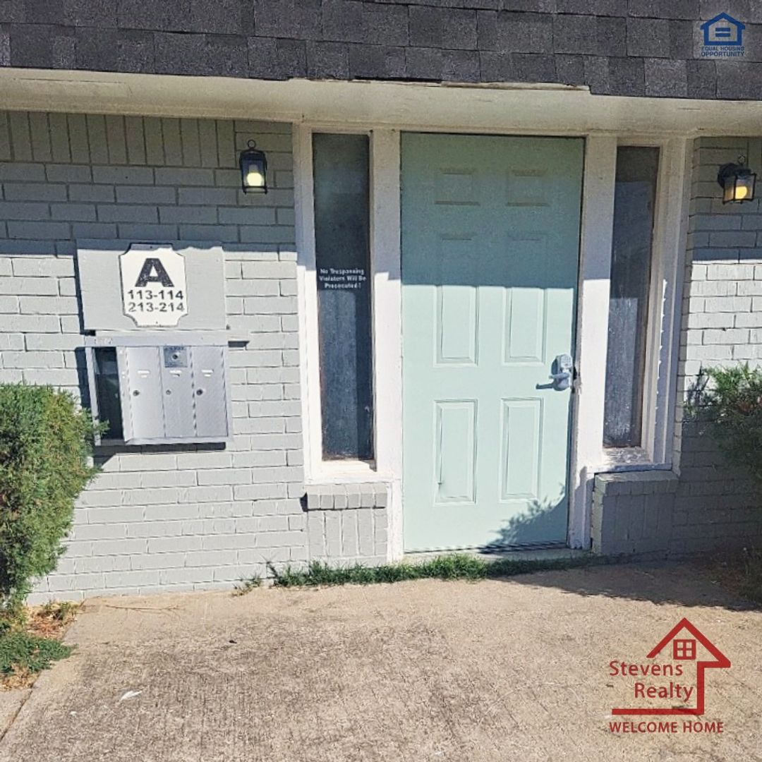 Lawton Apartment: 2110 NW Lindy Ave