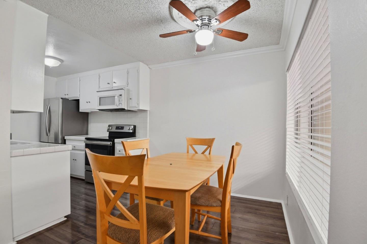 Long Beach Condo: 545 Chestnut Avenue