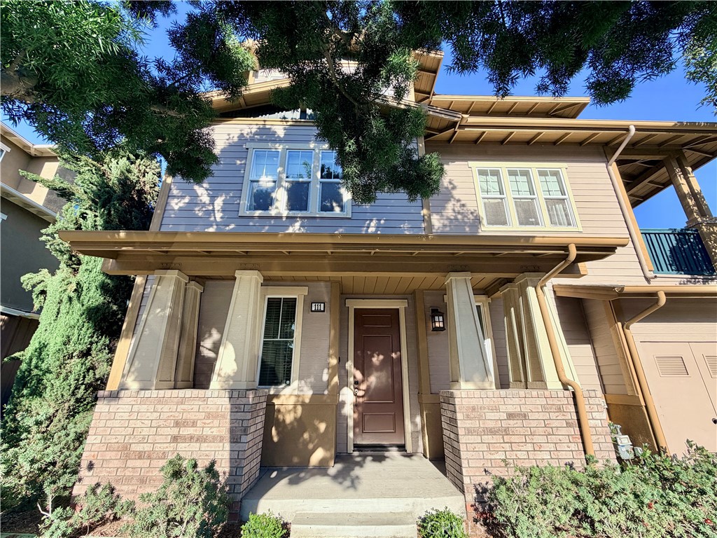 Tustin Condo: 111 Liberty Street