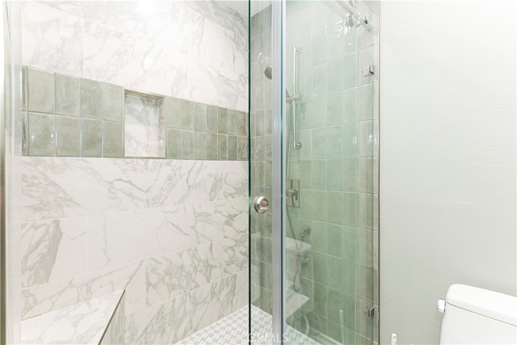 Glendale Condo: 1236 North Columbus Avenue