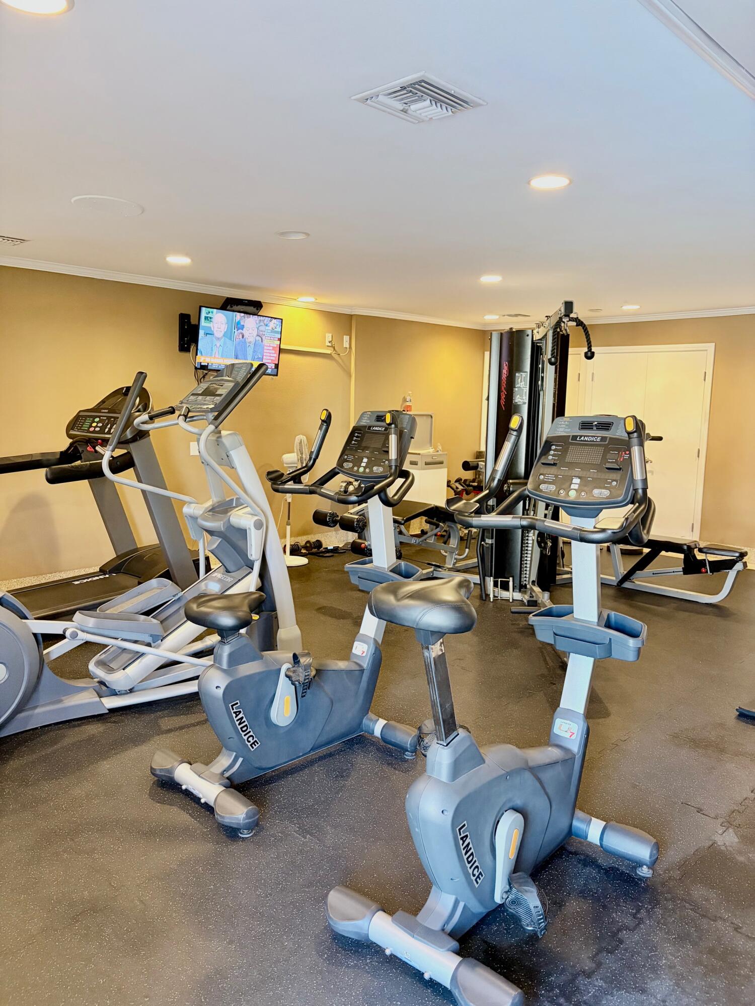 Palm Desert Condo: 43376 Cook Street