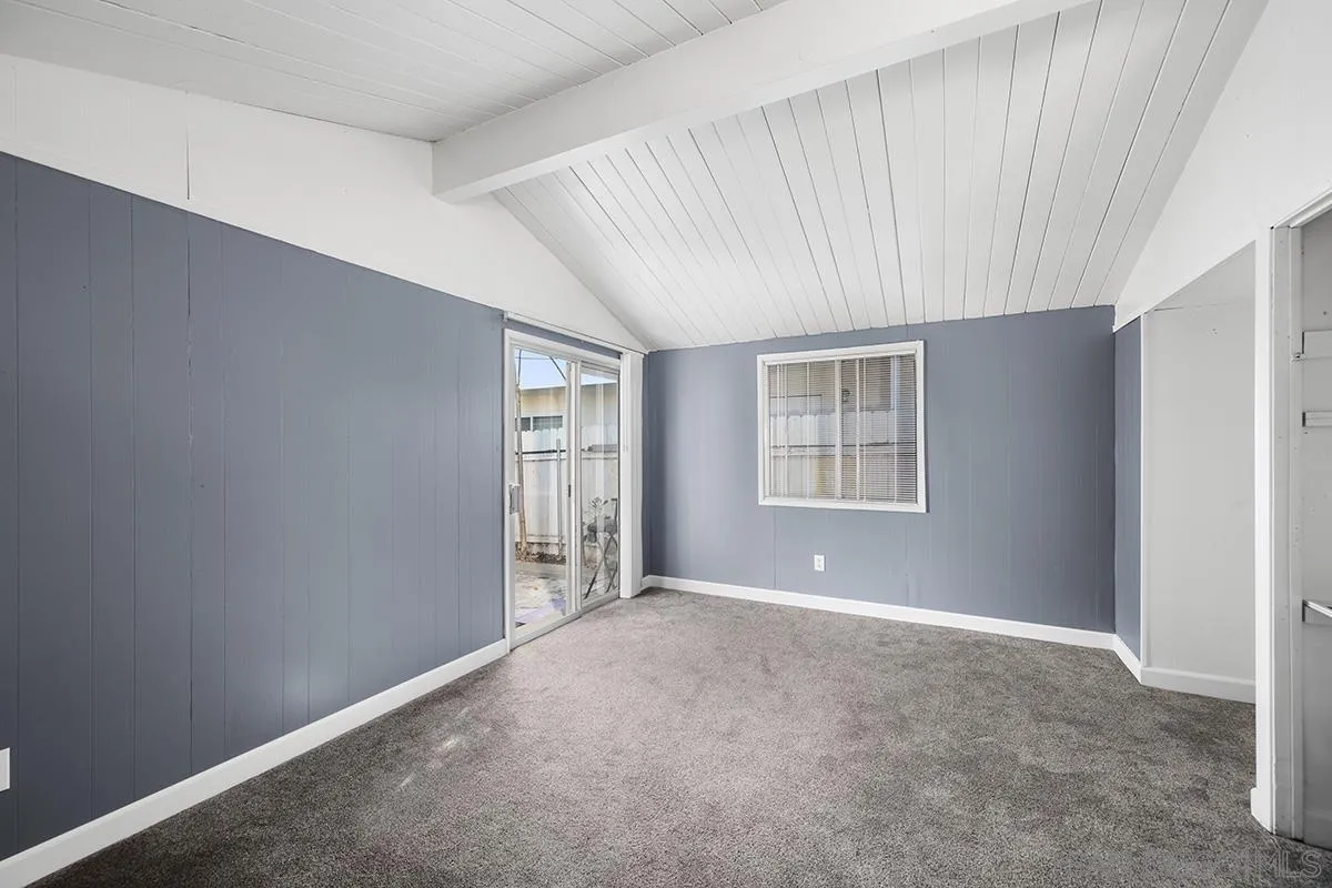 San Diego Condo: 5616 Riley Street