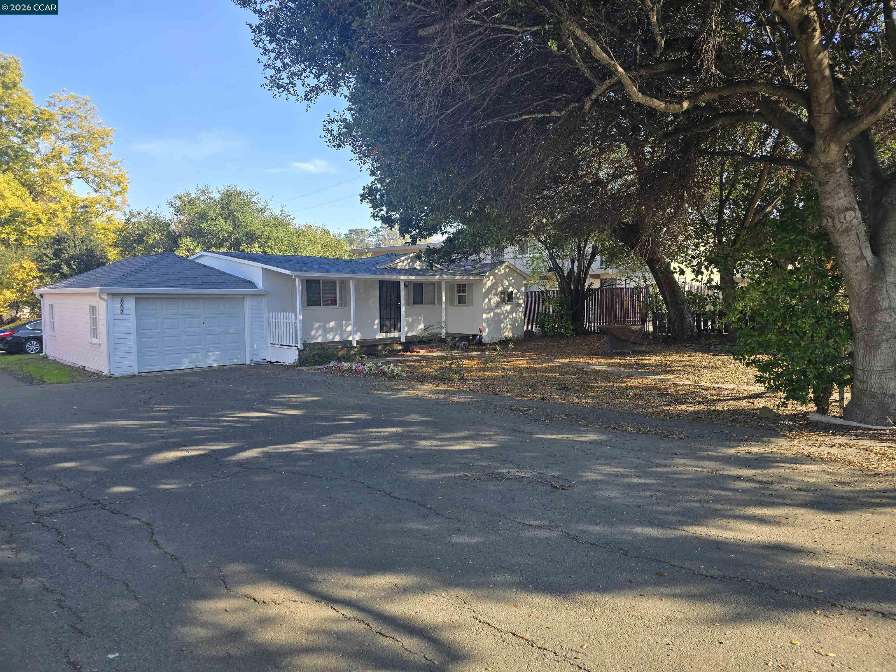 El Sobrante Condo: 5007 San Pablo Dam Road