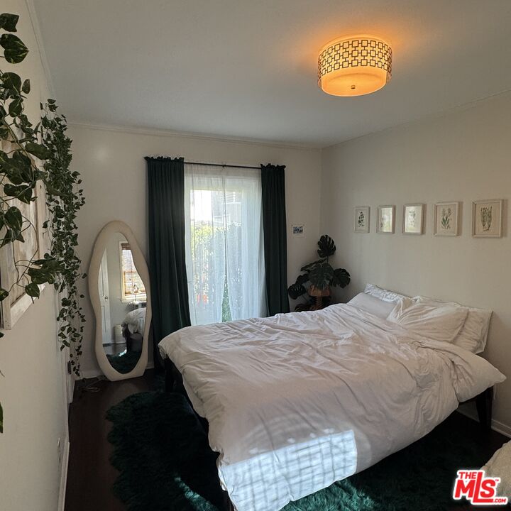 West Hollywood Condo: 1128 North Crescent Heights Boulevard