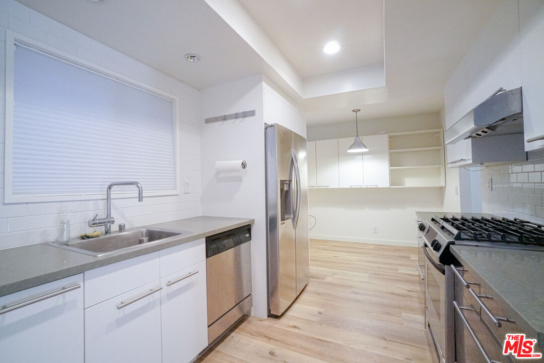 Los Angeles Condo: 1534 North Formosa Avenue
