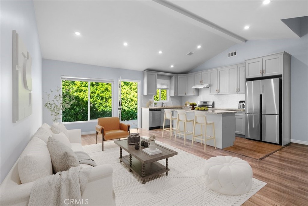 Woodland Hills Condo: 24446 Martha Street