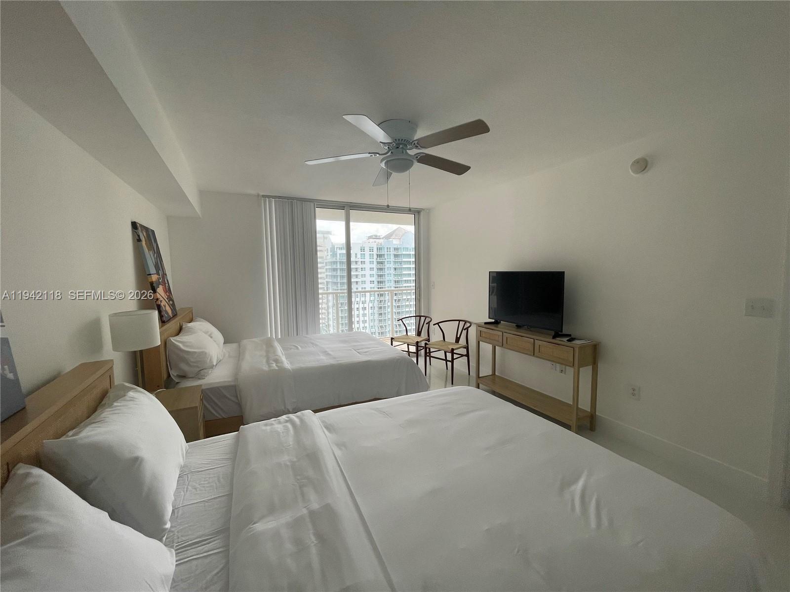 Miami Condo: 1200 Brickell Bay Drive