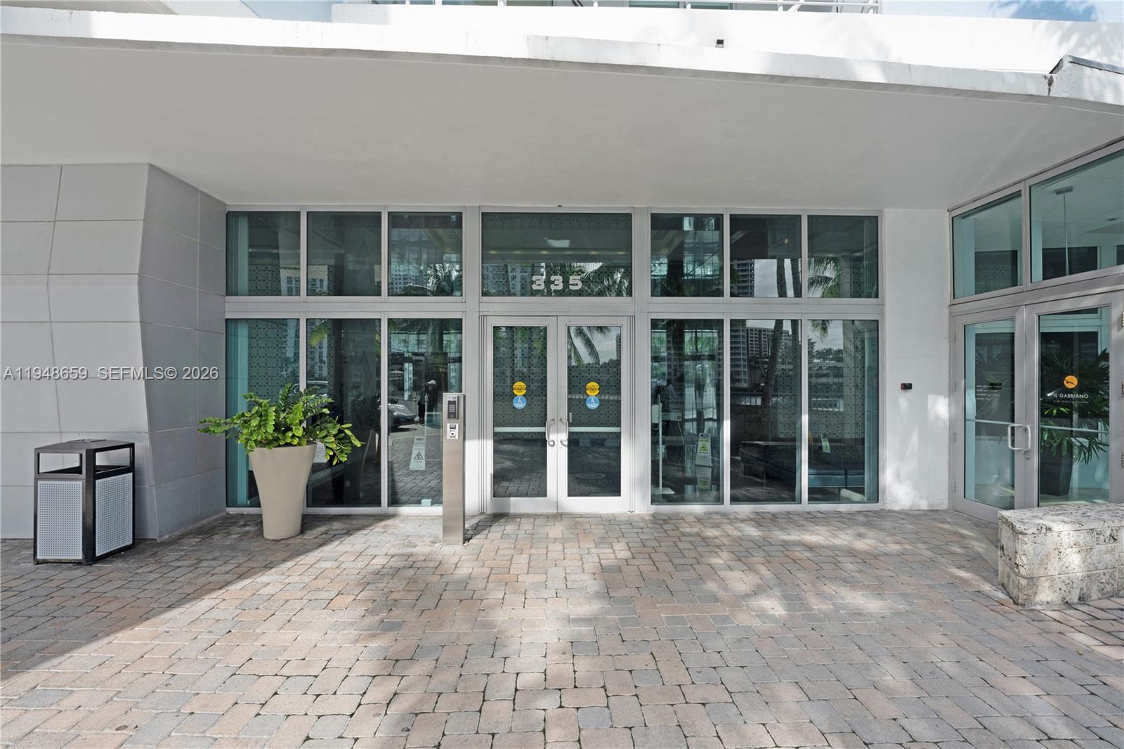 Miami Condo: 335 South Biscayne Boulevard