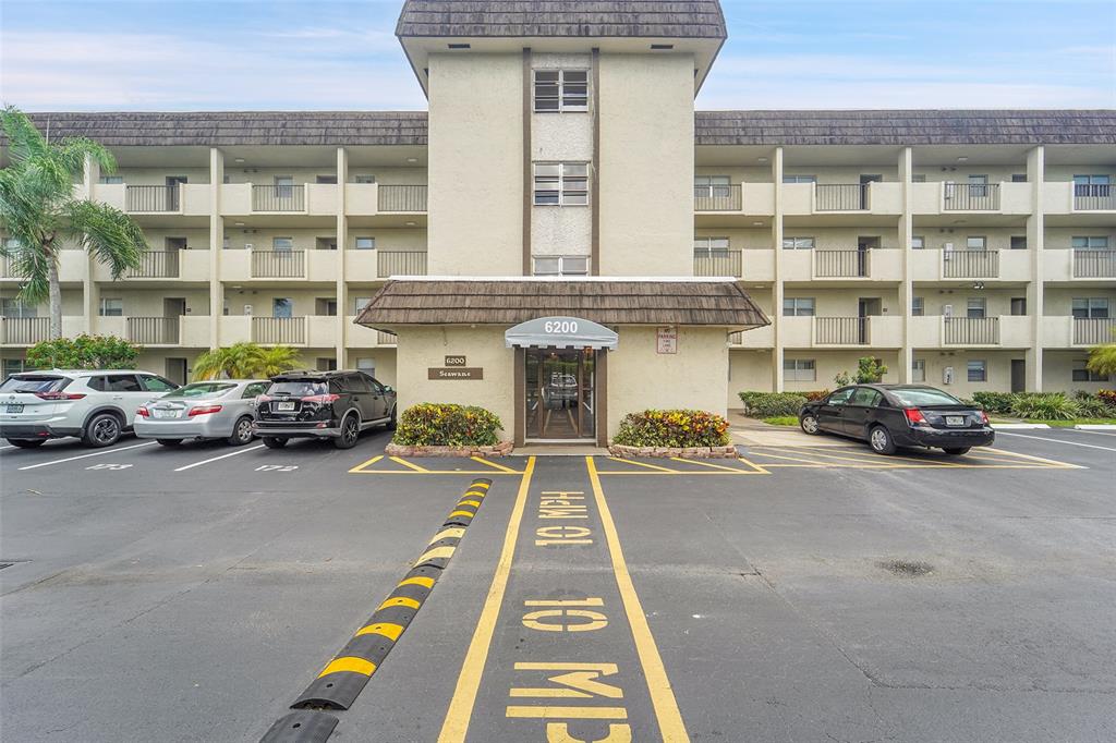 Lauderhill Condo: 6200 Northwest 44th Street