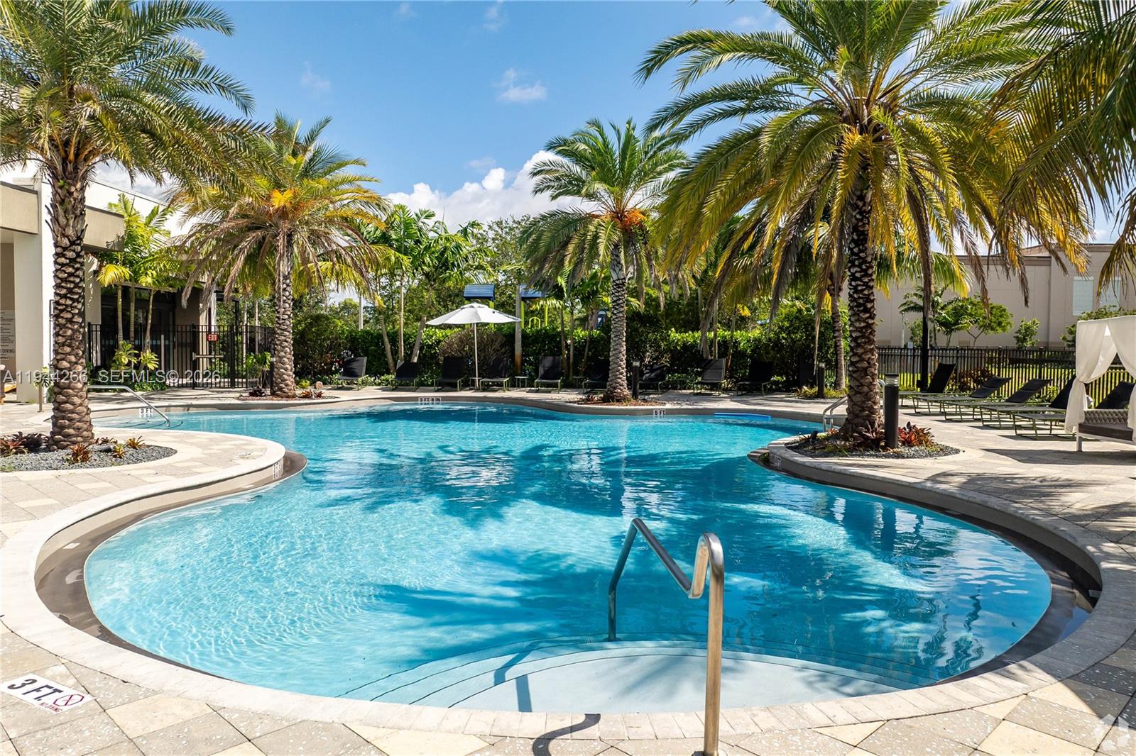 Miami Gardens Condo: 19275 Northwest 27th Avenue